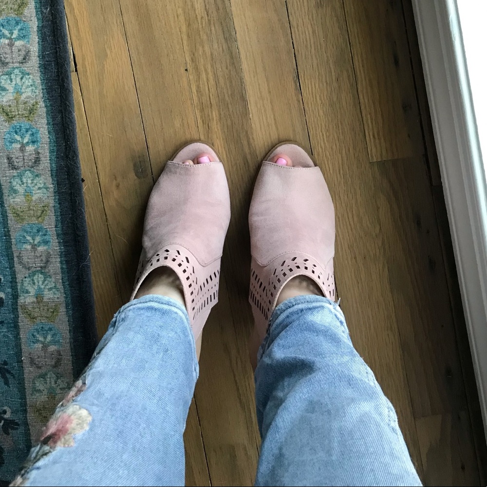 Pink rosé velvety wedge peekaboo heels